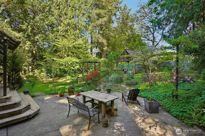 1606 153rd Avenue SE, Bellevue, WA 98007 - Photo 22