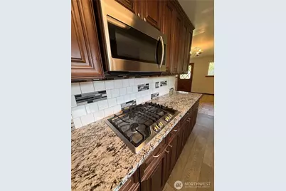 11810 19th Avenue SW, Burien, WA 98146 - Photo 6
