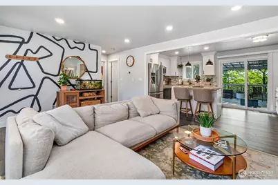 3713 S Burns Street, Seattle, WA 98118 - Photo 6