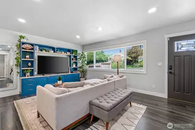 3713 S Burns Street, Seattle, WA 98118 - Photo 4