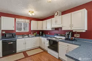 2928 Dover St, Longview, WA 98632 - Photo 12