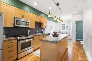 2225 NW Moraine Pl, Issaquah, WA 98027 - Photo 10