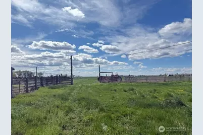 2493 Rd 19 NE, Soap Lake, WA 98851 - Photo 20