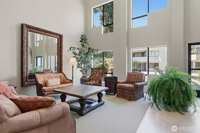 401 100th Avenue NE #209, Bellevue, WA 98004 - Photo 34
