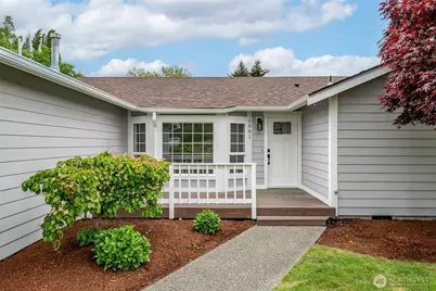 1901 12th Avenue SE, Puyallup, WA 98372 - Photo 2