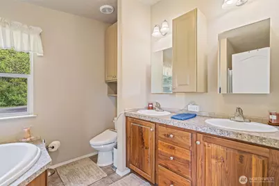 1531 US Hwy 12, Ethel, WA 98542 - Photo 32