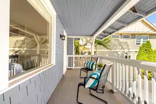 2423 3rd Ave W, Seattle, WA 98119 - Photo 28