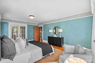 920 4th Avenue N, Seattle, WA 98109 - Photo 24