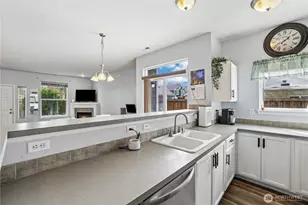 11308 6th Ave E, Tacoma, WA 98445 - Photo 10