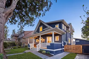 1729 41st Ave SW, Seattle, WA 98116 - Photo 2