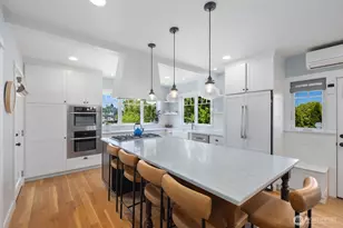 1729 41st Ave SW, Seattle, WA 98116 - Photo 10