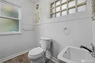3915 S Brandon St, Seattle, WA 98118 - Photo 12