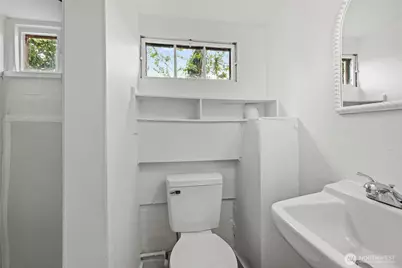 3915 S Brandon St, Seattle, WA 98118 - Photo 24
