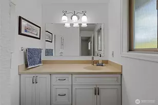 8303 55th St W, University Place, WA 98467 - Photo 18