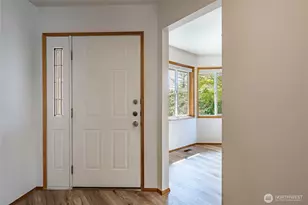 4864 N Village Ln, Bellingham, WA 98226 - Photo 4