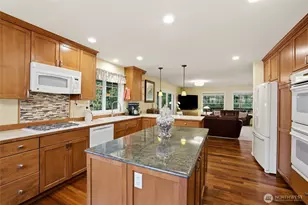 16316 245th St E, Graham, WA 98338 - Photo 14