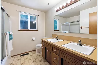 3061 NE 203rd Street, Lake Forest Park, WA 98155 - Photo 22