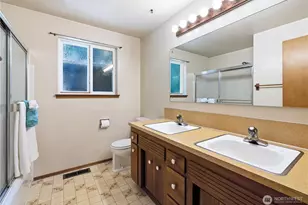 3061 NE 203rd St, Lake Forest Park, WA 98155 - Photo 22