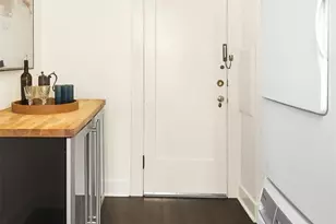 1902 Bigelow Ave N, Seattle, WA 98109 - Photo 10