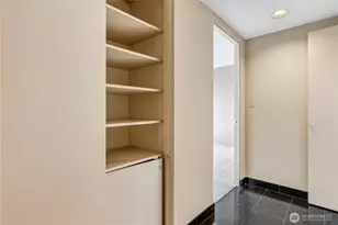 4540 8th Ave NE, Seattle, WA 98105 - Photo 18