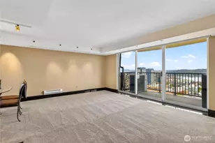 4540 8th Ave NE, Seattle, WA 98105 - Photo 4