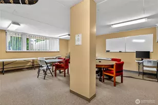 4540 8th Ave NE, Seattle, WA 98105 - Photo 32