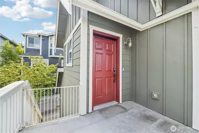 1775 27th Lane NE, Issaquah, WA 98029 - Photo 2