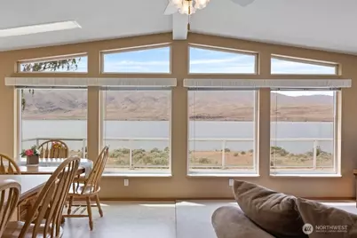 512 SW Island View, Mattawa, WA 99349 - Photo 2