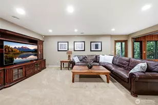18926 NE 127th St, Redmond, WA 98052 - Photo 20