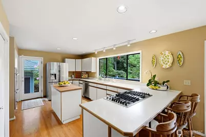 18926 NE 127th Street, Redmond, WA 98052 - Photo 10