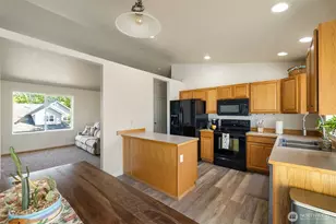 1085 Heron Ridge Ave, Port Orchard, WA 98366 - Photo 6