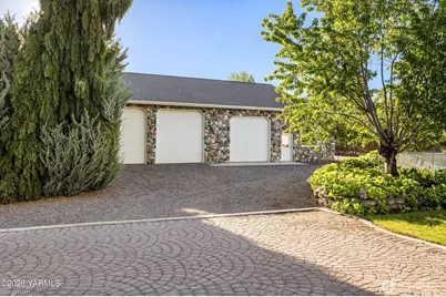 8204 Midvale Road, Yakima, WA 98908 - Photo 2