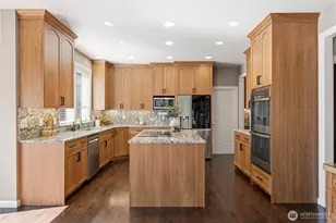 9100 NE Livingston Mountain Ct, Camas, WA 98607 - Photo 14