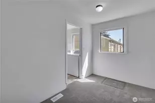 9013 11th Ave SW, Seattle, WA 98106 - Photo 18