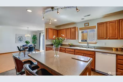 28843 213th Court SE, Kent, WA 98042 - Photo 8