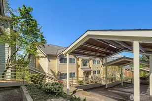 3811 130th Ln SE, Bellevue, WA 98006 - Photo 2