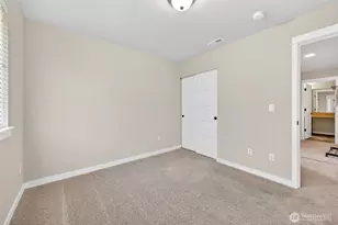 438 Riley Ct E, Enumclaw, WA 98022 - Photo 20