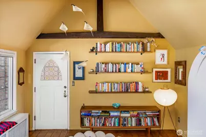 1014 E Roy Street #35, Seattle, WA 98102 - Photo 2