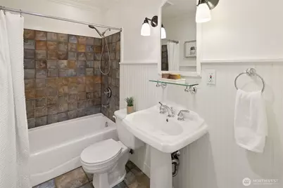 13020 NE 108th Street, Kirkland, WA 98033 - Photo 26