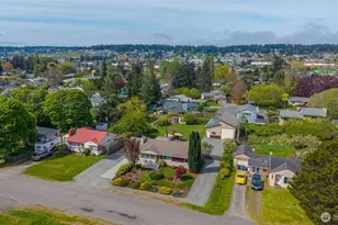 347 SE Glencoe St, Oak Harbor, WA 98277 - Photo 1