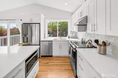 7827 S 114th Street, Seattle, WA 98178 - Photo 10