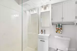 3151 Alki Ave SW, Seattle, WA 98116 - Photo 16