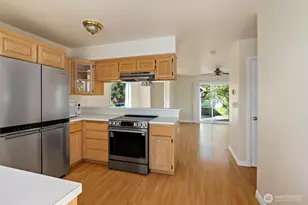 45 N Oak Harbor St, Oak Harbor, WA 98277 - Photo 14