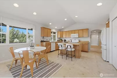 1790 Warm Springs Drive, Wenatchee, WA 98801 - Photo 10