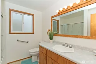 25040 180th Ave SE, Kent, WA 98042 - Photo 16