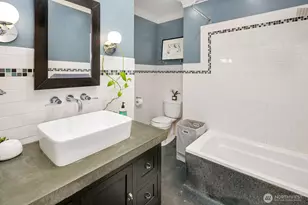 7 Harrison St, Seattle, WA 98109 - Photo 18