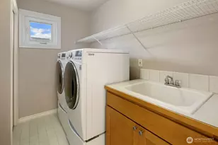 12115 SE 41st, Bellevue, WA 98006 - Photo 18