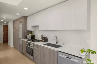 800 Columbia Street #808, Seattle, WA 98104 - Photo 34