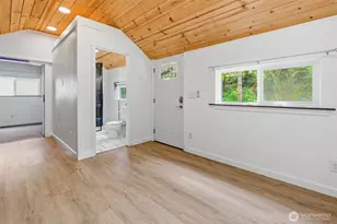 1006 Arnold Ave E, Port Orchard, WA 98366 - Photo 6