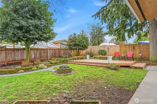 2300 NE 8th Pl, Renton, WA 98056 - Photo 24